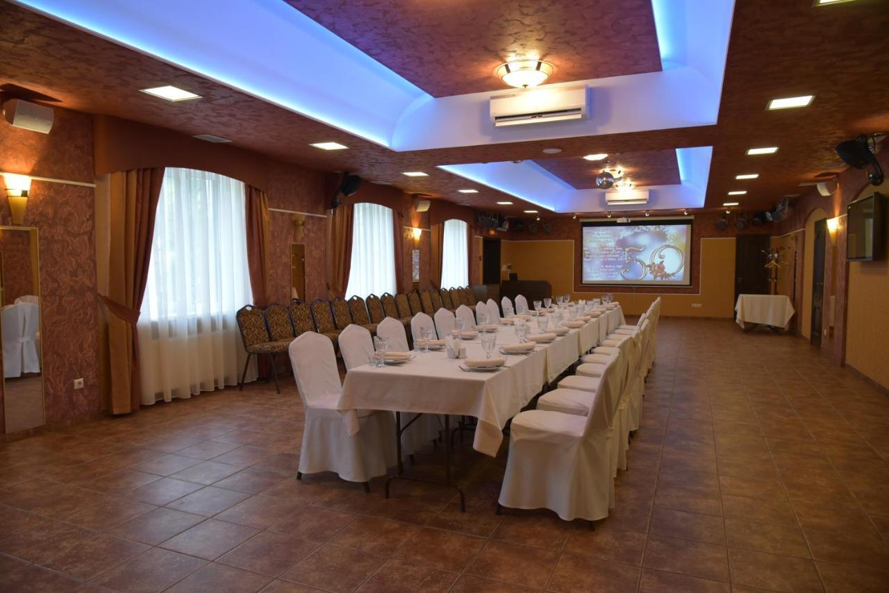 Hotel Lubenska Sloboda Olshanka Dış mekan fotoğraf